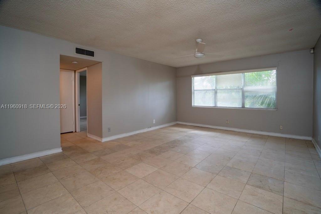 550 SE 2nd Ave #G25 Deerfield Beach, FL 33441