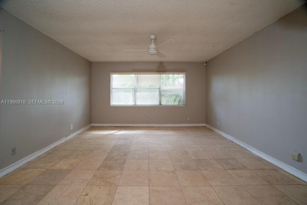 550 SE 2nd Ave #G25 Deerfield Beach, FL 33441