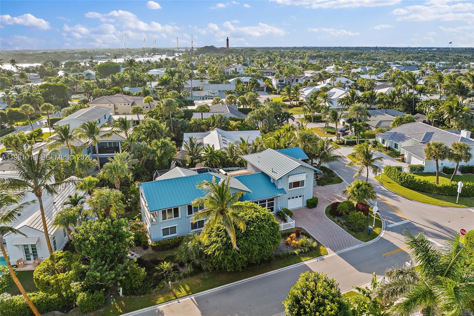 219 Colony Rd Jupiter Inlet Colony, FL 33469