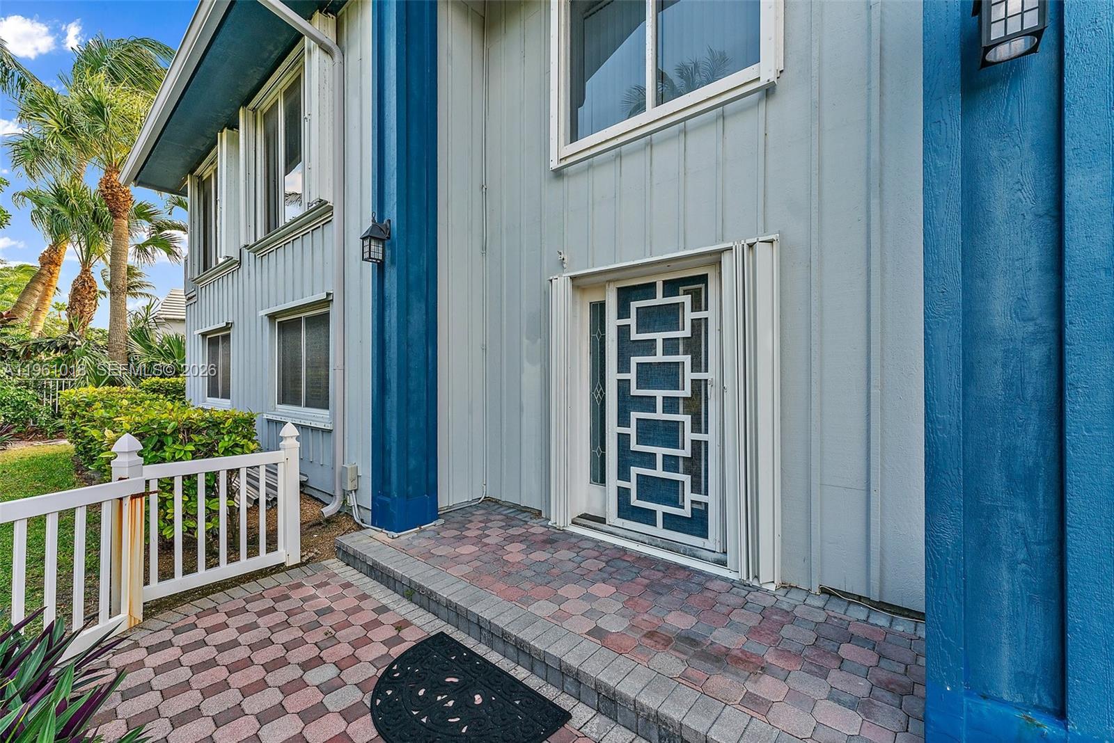 219 Colony Rd Jupiter Inlet Colony, FL 33469