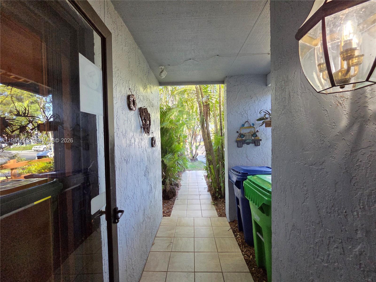 8044 NW 41st Ct Sunrise, FL 33351