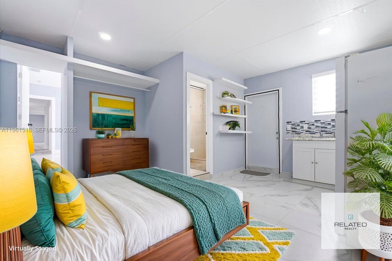 3297 SW 26th St Miami, FL 33133