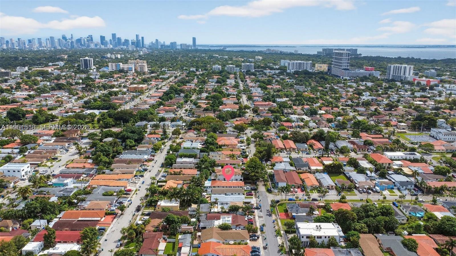 3297 SW 26th St Miami, FL 33133