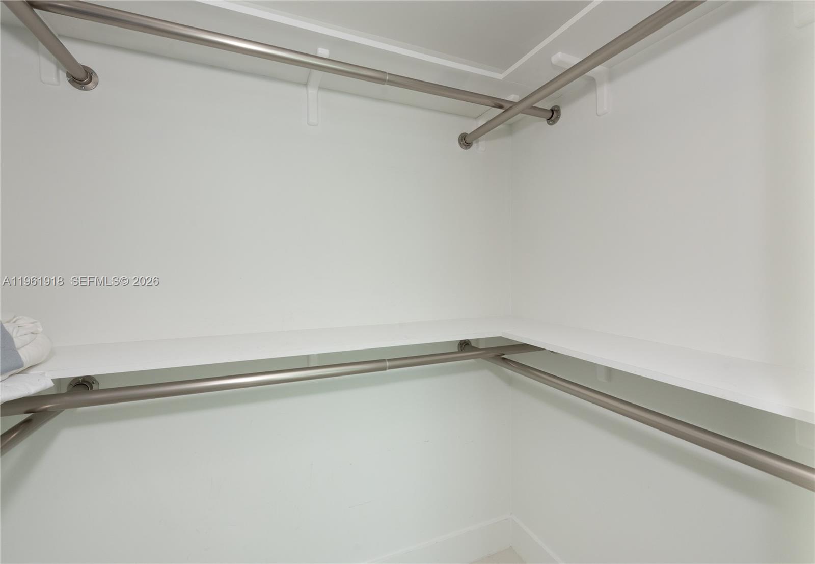 image 500 Brickell West25