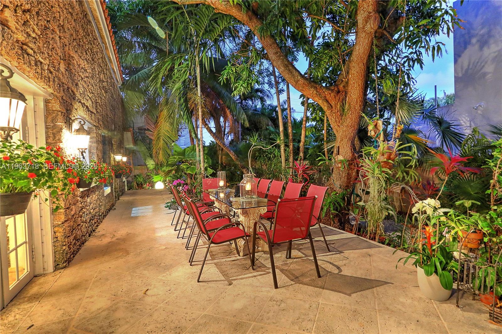 1755 SW 10th St Miami, FL 33135