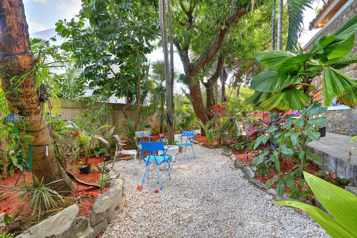 1755 SW 10th St Miami, FL 33135