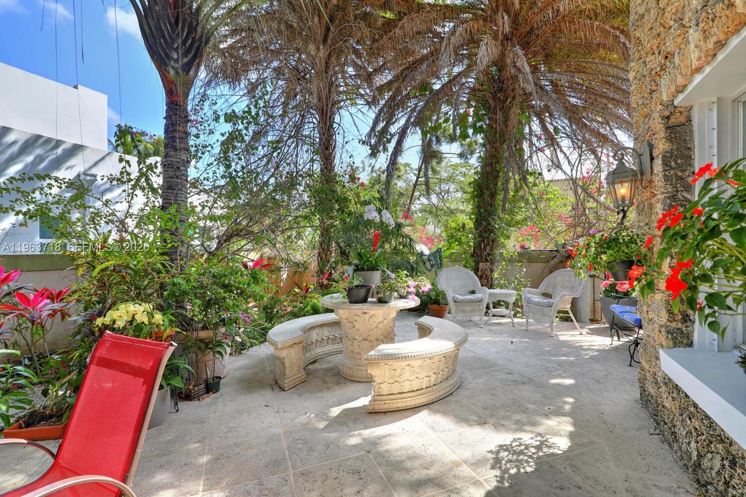 1755 SW 10th St Miami, FL 33135