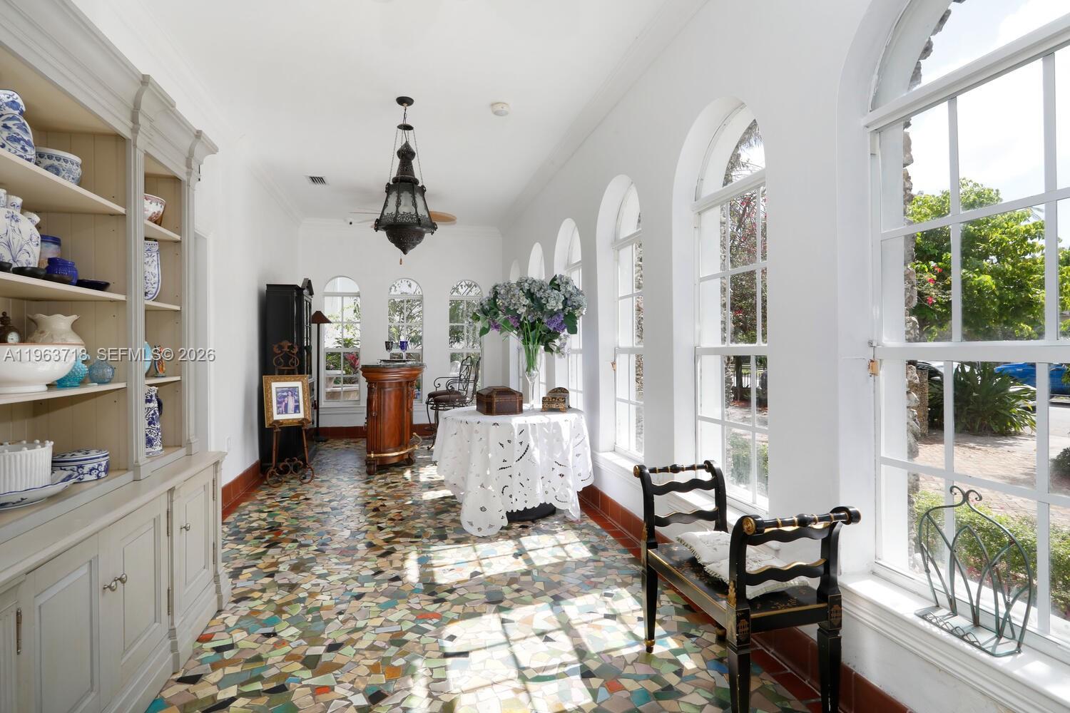 1755 SW 10th St Miami, FL 33135