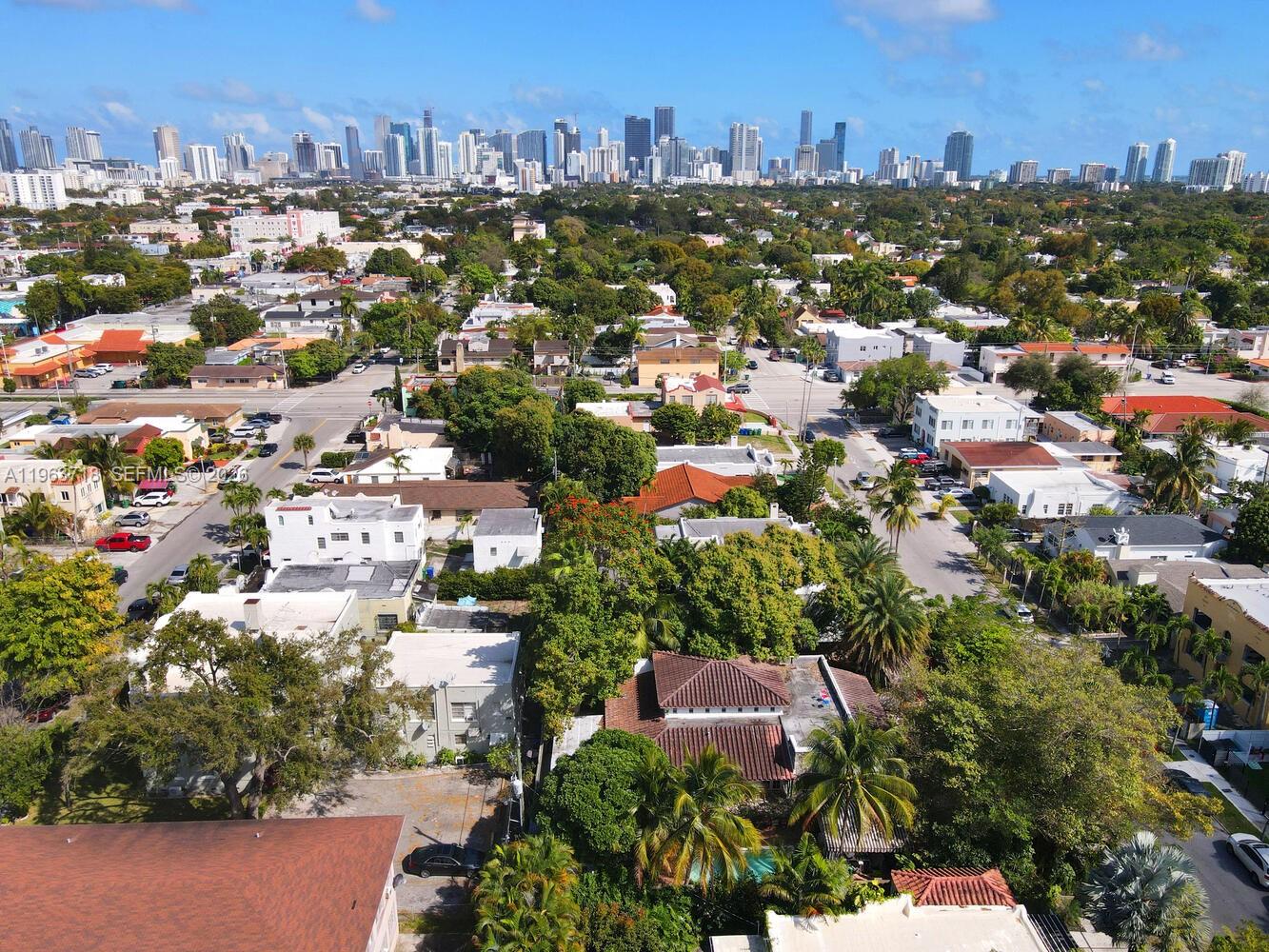 1755 SW 10th St Miami, FL 33135