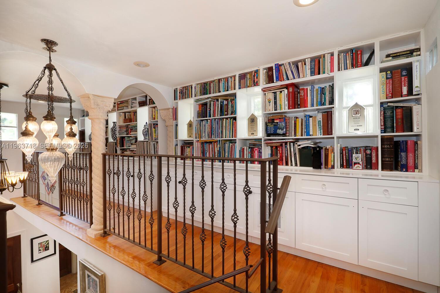 1755 SW 10th St Miami, FL 33135