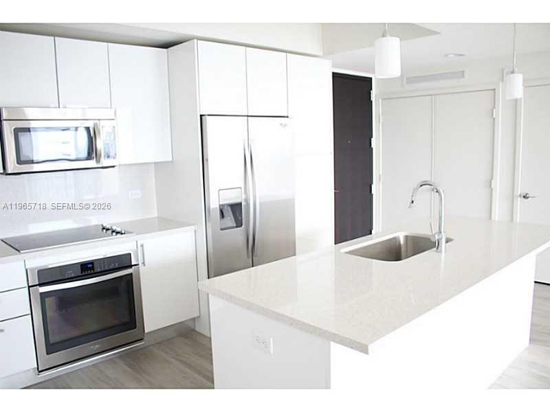 image Nine at Mary Brickell Village1