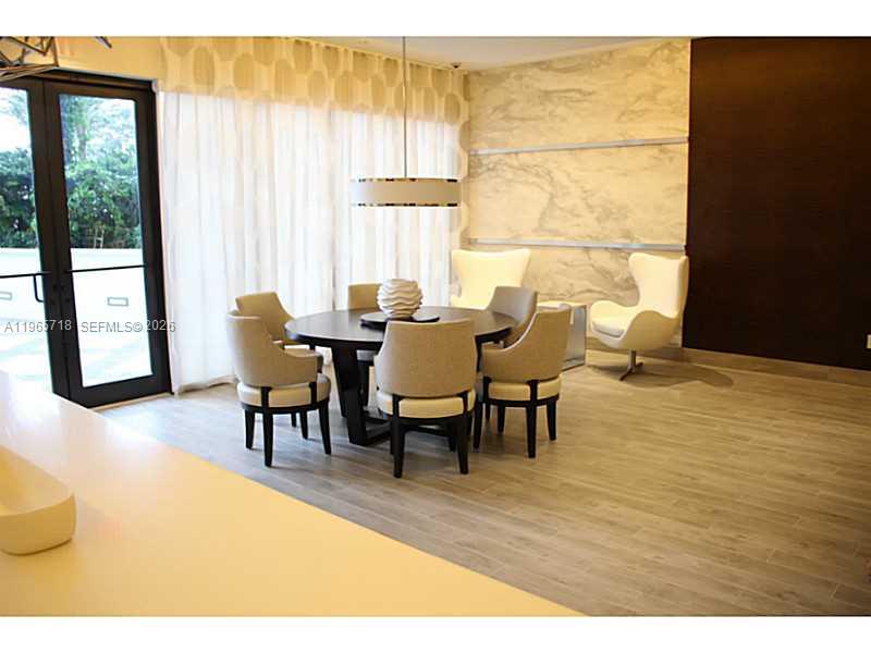 image Nine at Mary Brickell Village24