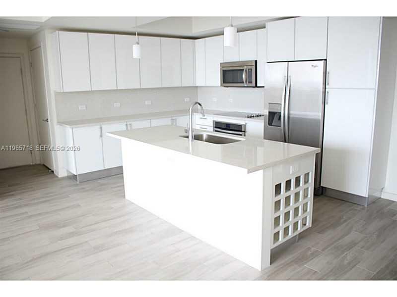 image Nine at Mary Brickell Village2