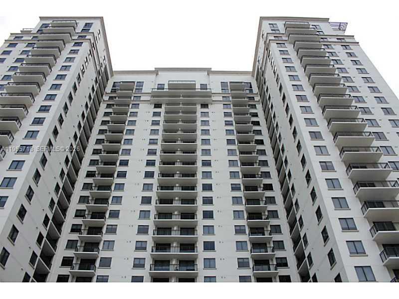 image Nine at Mary Brickell Village30