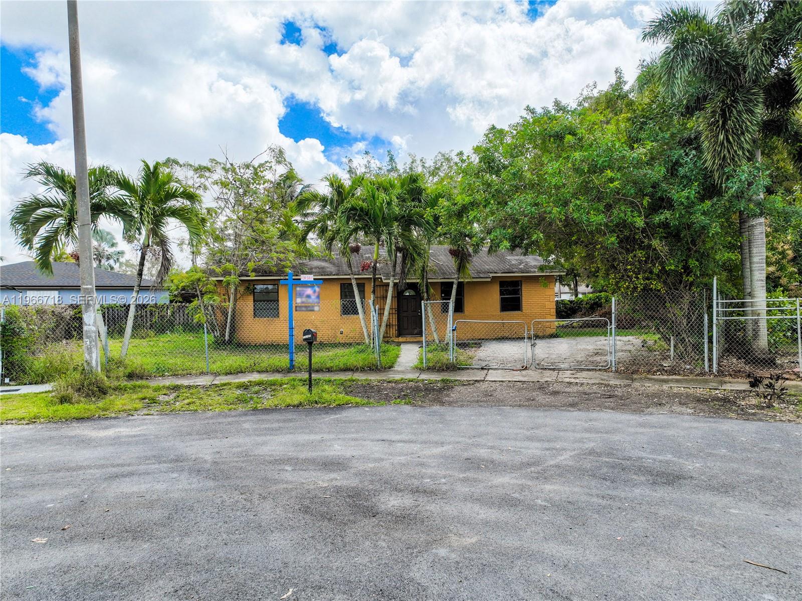 1664 SW 2nd Ct Homestead, FL 33030