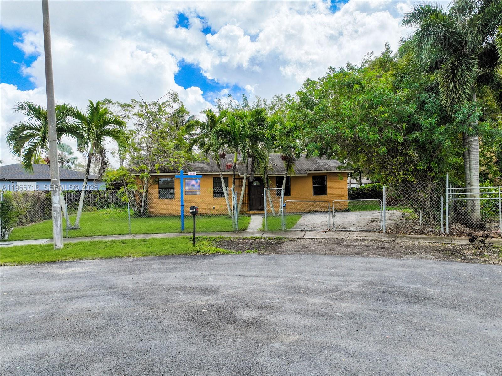1664 SW 2nd Ct Homestead, FL 33030