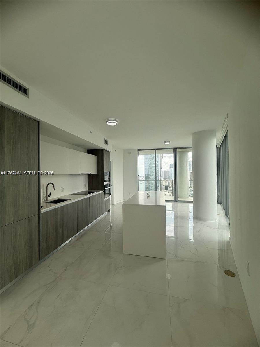 image Biscayne Beach2