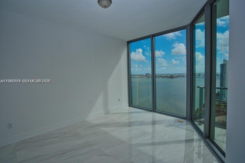 image Biscayne Beach7