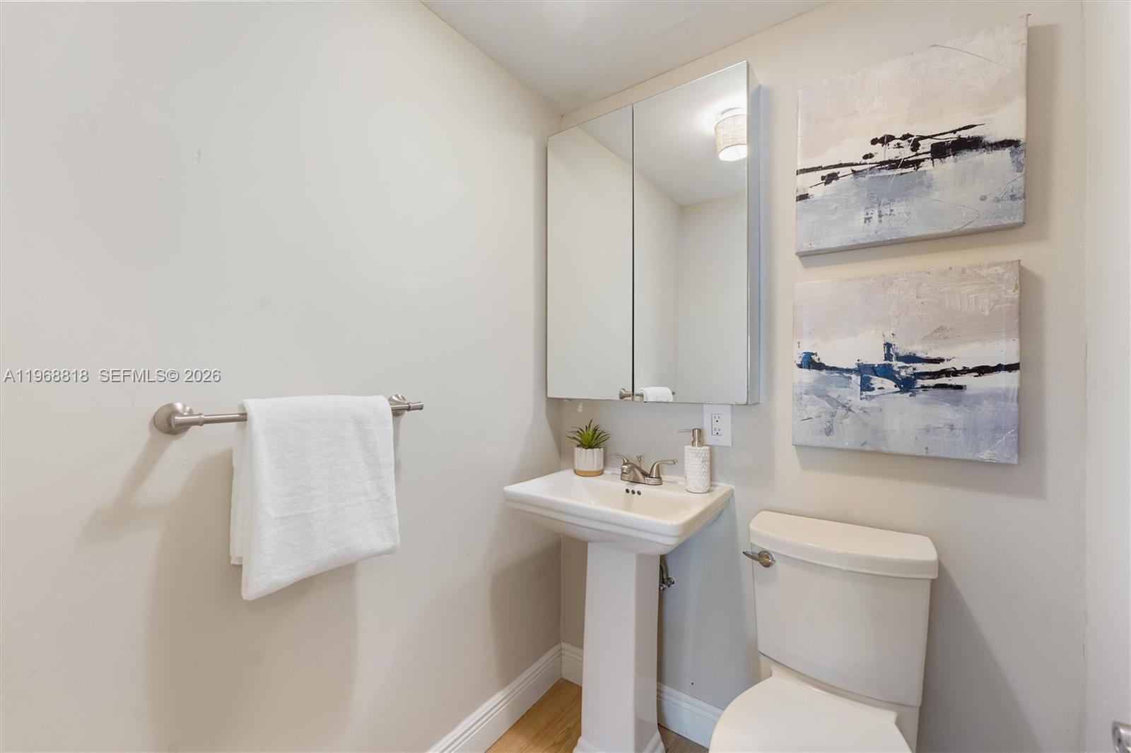 2935 NE 21st Ter Fort Lauderdale, FL 33306