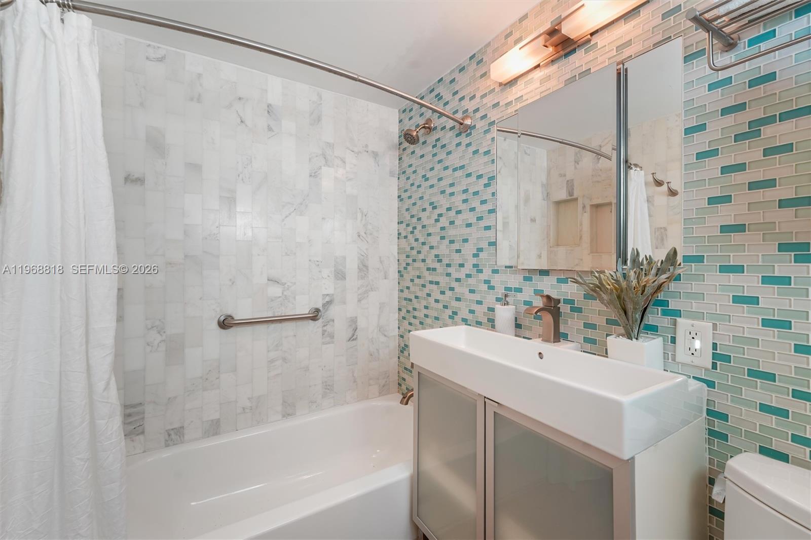 2935 NE 21st Ter Fort Lauderdale, FL 33306