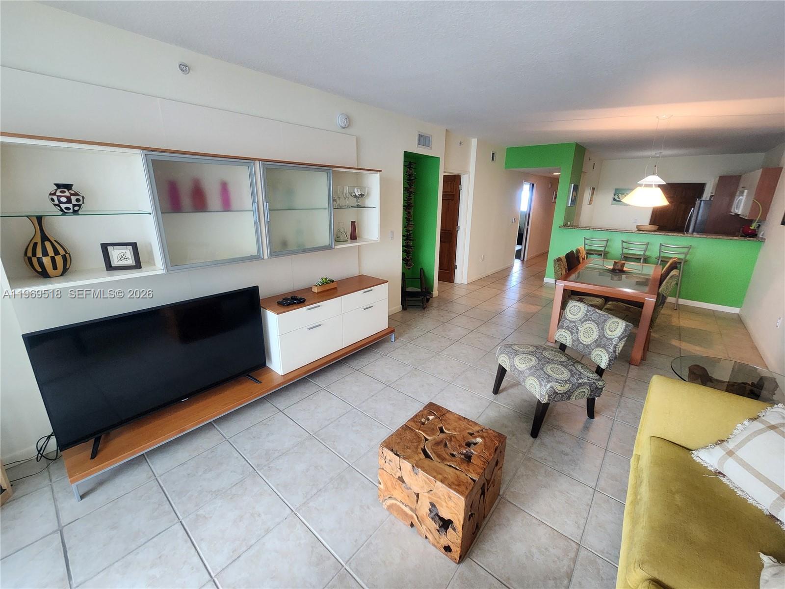 18100 N Bay Rd #PH7 Sunny Isles Beach, FL 33160