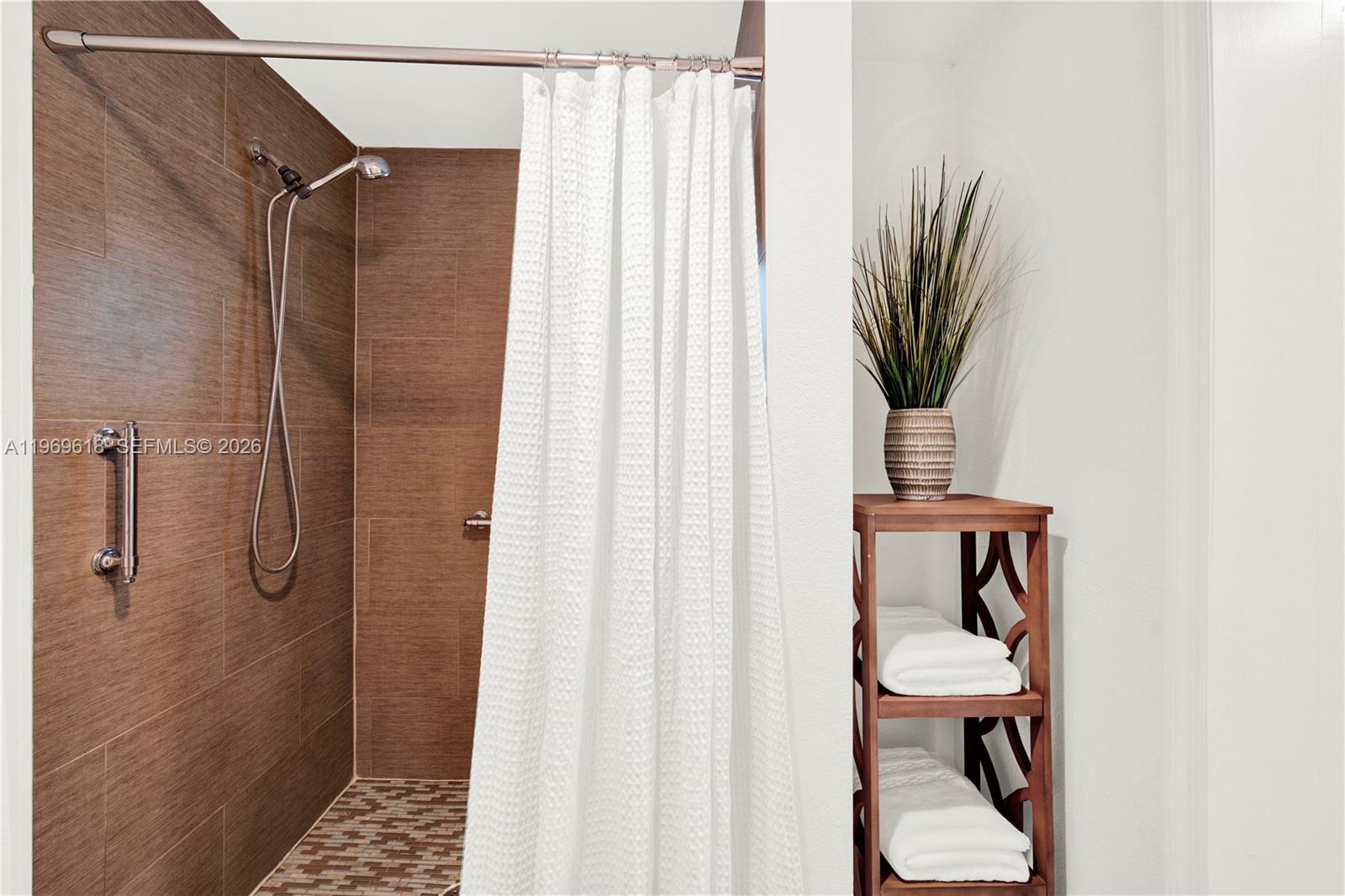 2006 SW 12th St Miami, FL 33135