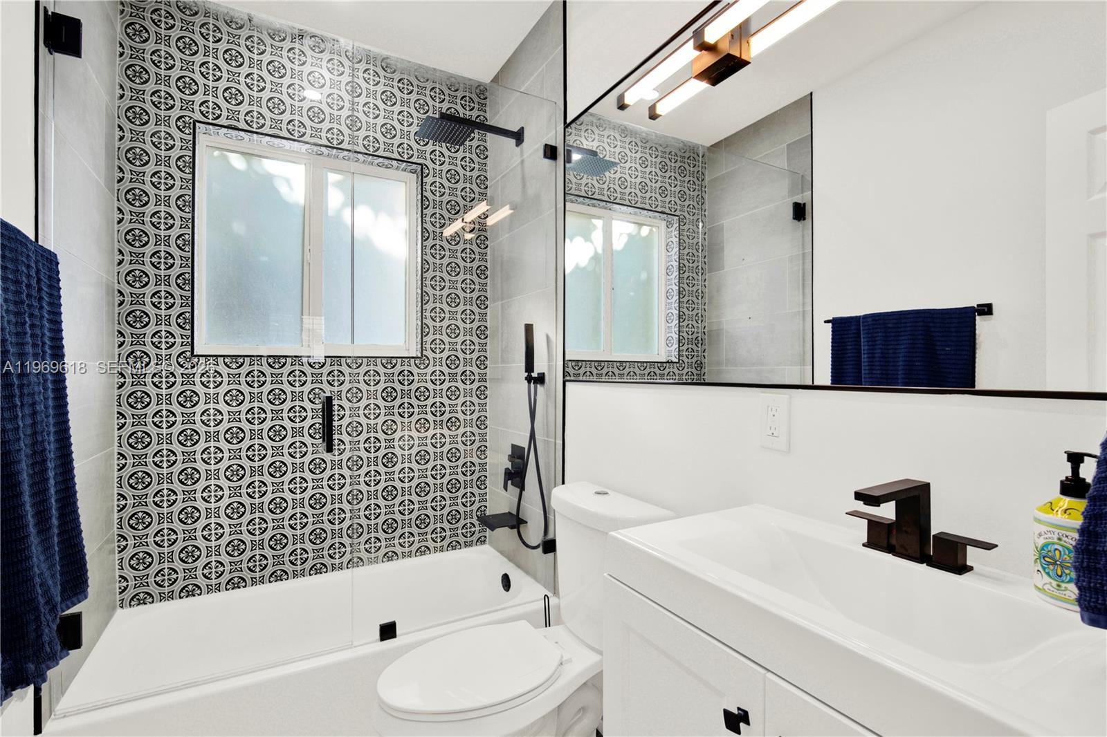 2006 SW 12th St Miami, FL 33135