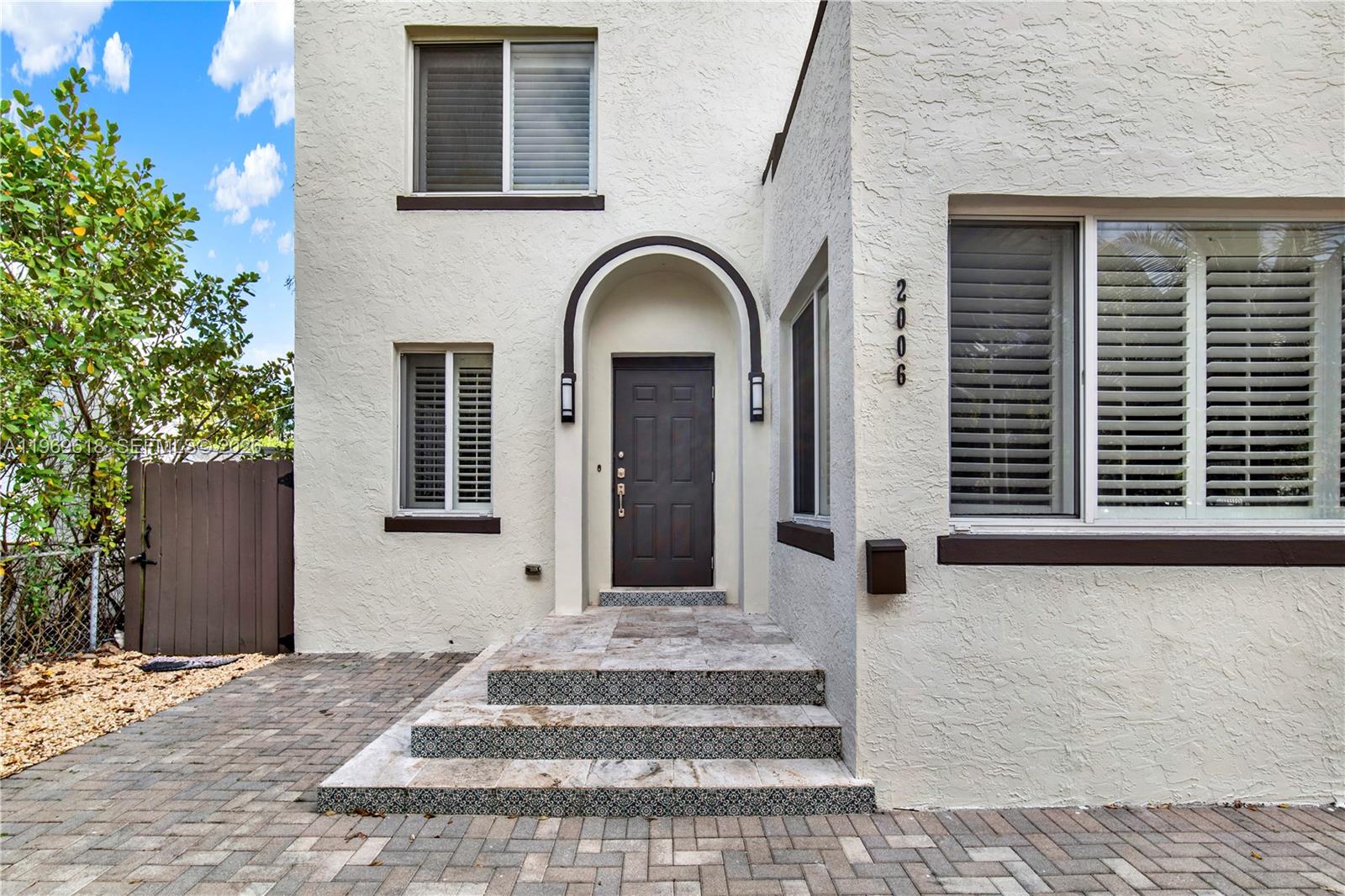 2006 SW 12th St Miami, FL 33135