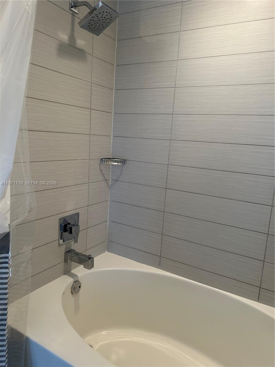 image Nine at Mary Brickell Village21