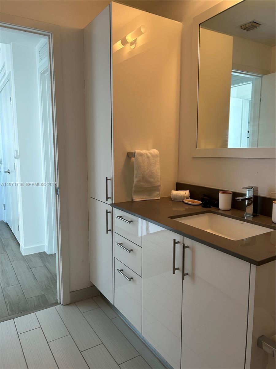 image Nine at Mary Brickell Village23