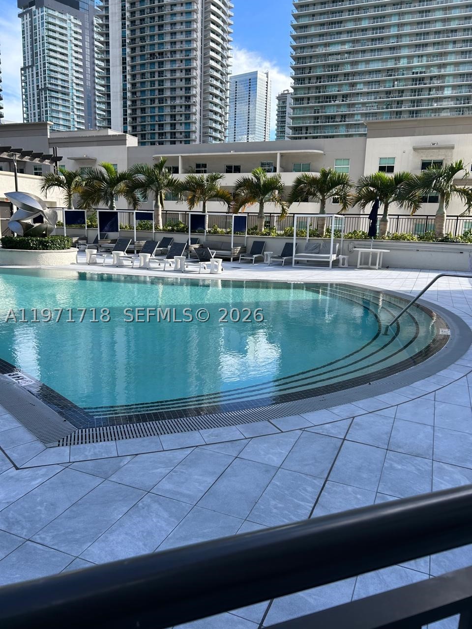 image Nine at Mary Brickell Village35