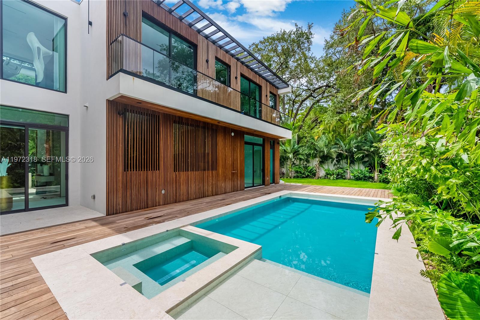 2800 Calusa St Miami, FL 33133