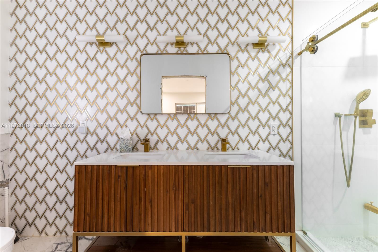 4555 Alton Rd Miami Beach, FL 33140