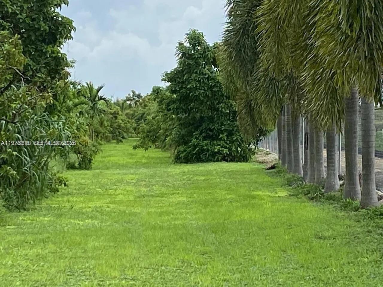 20401 SW 184th St Miami, FL 33187