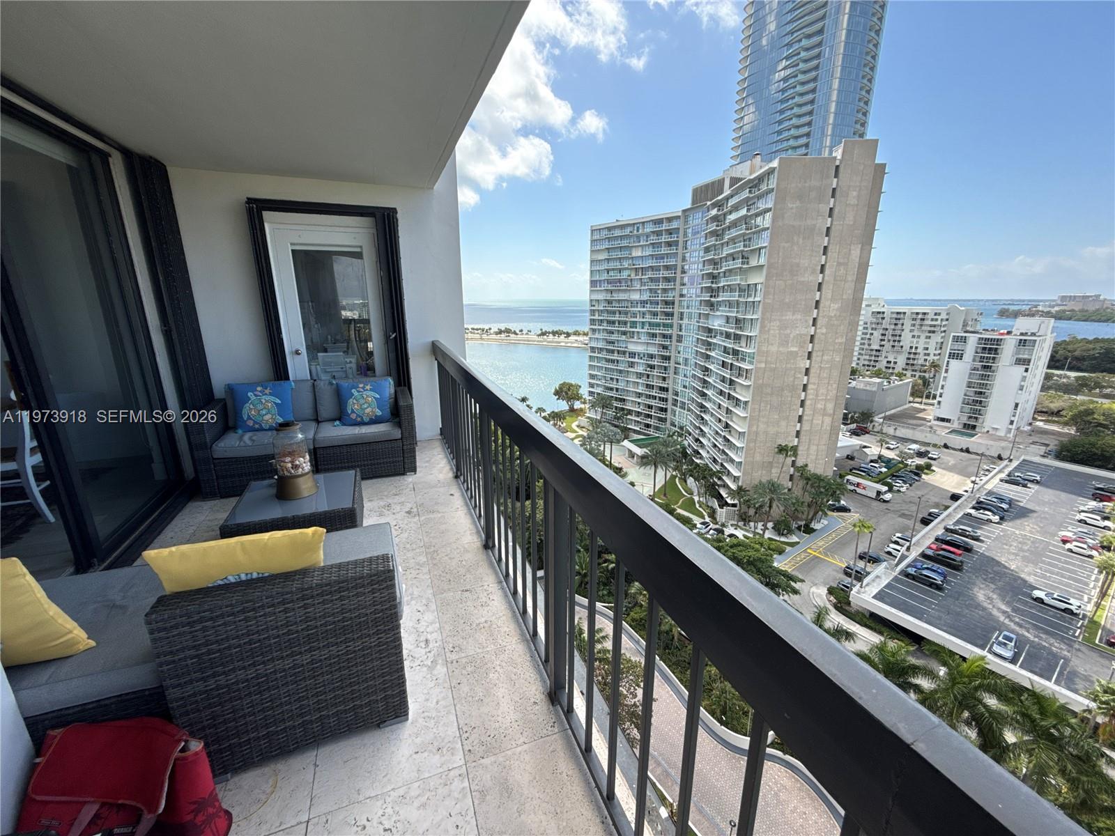 2333 Brickell Ave #1616 Miami, FL 33129
