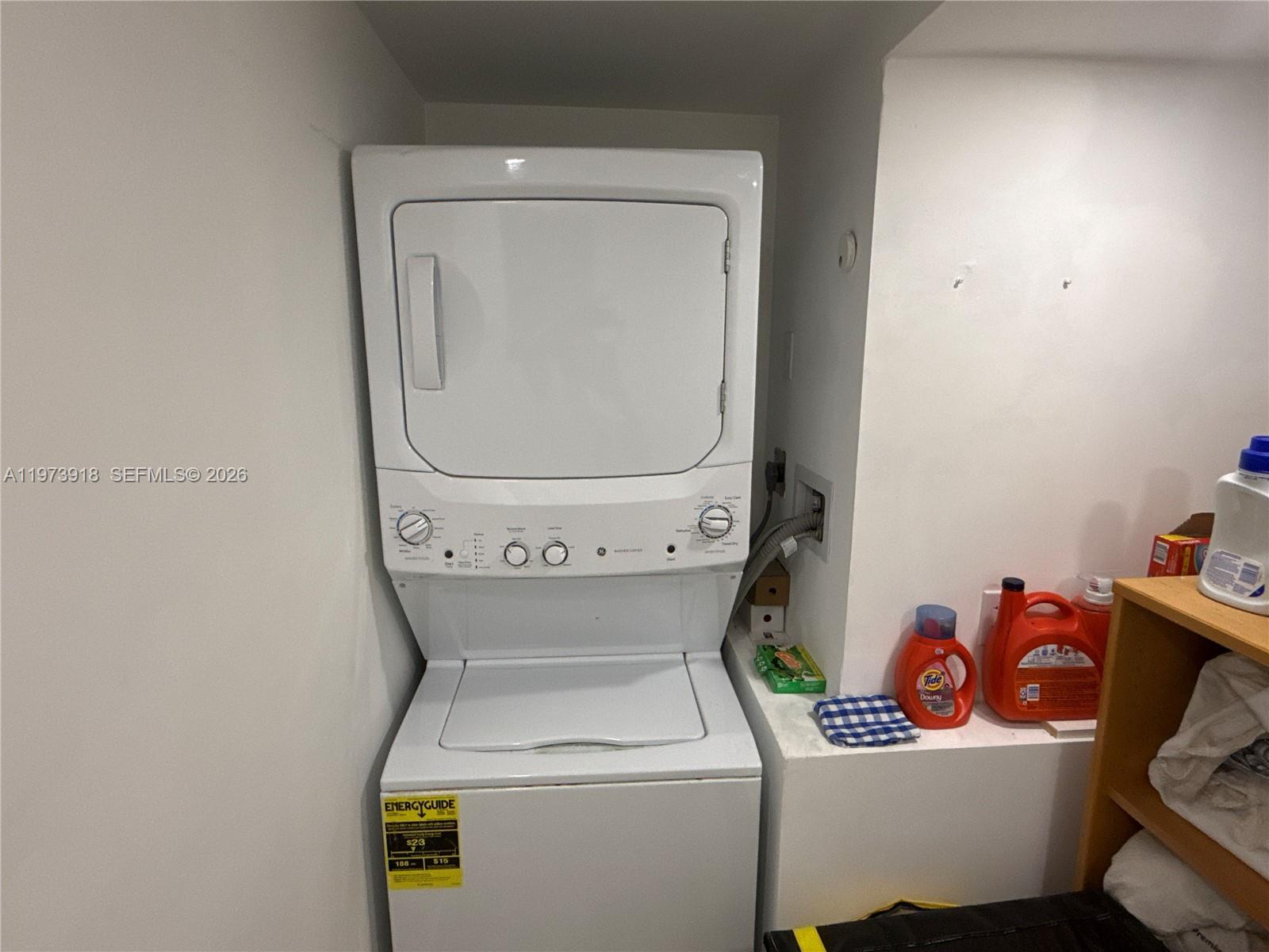 2333 Brickell Ave #1616 Miami, FL 33129