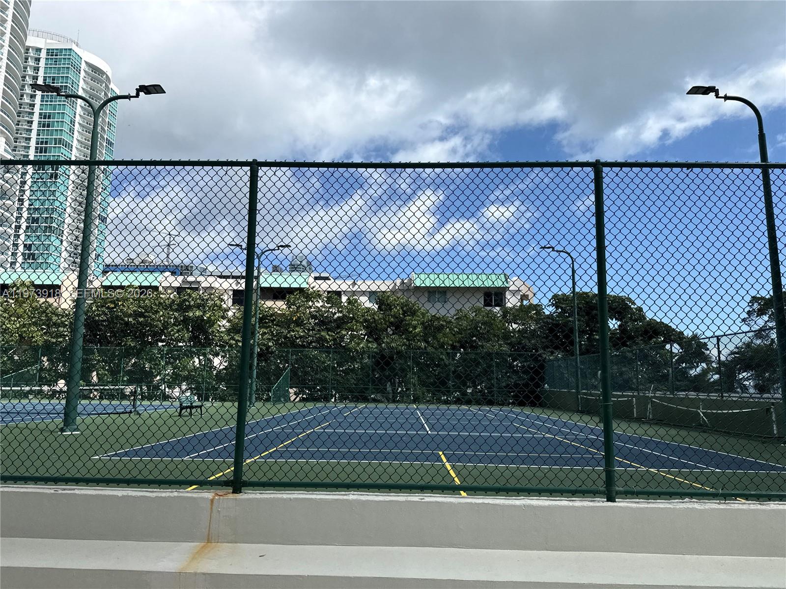 2333 Brickell Ave #1616 Miami, FL 33129