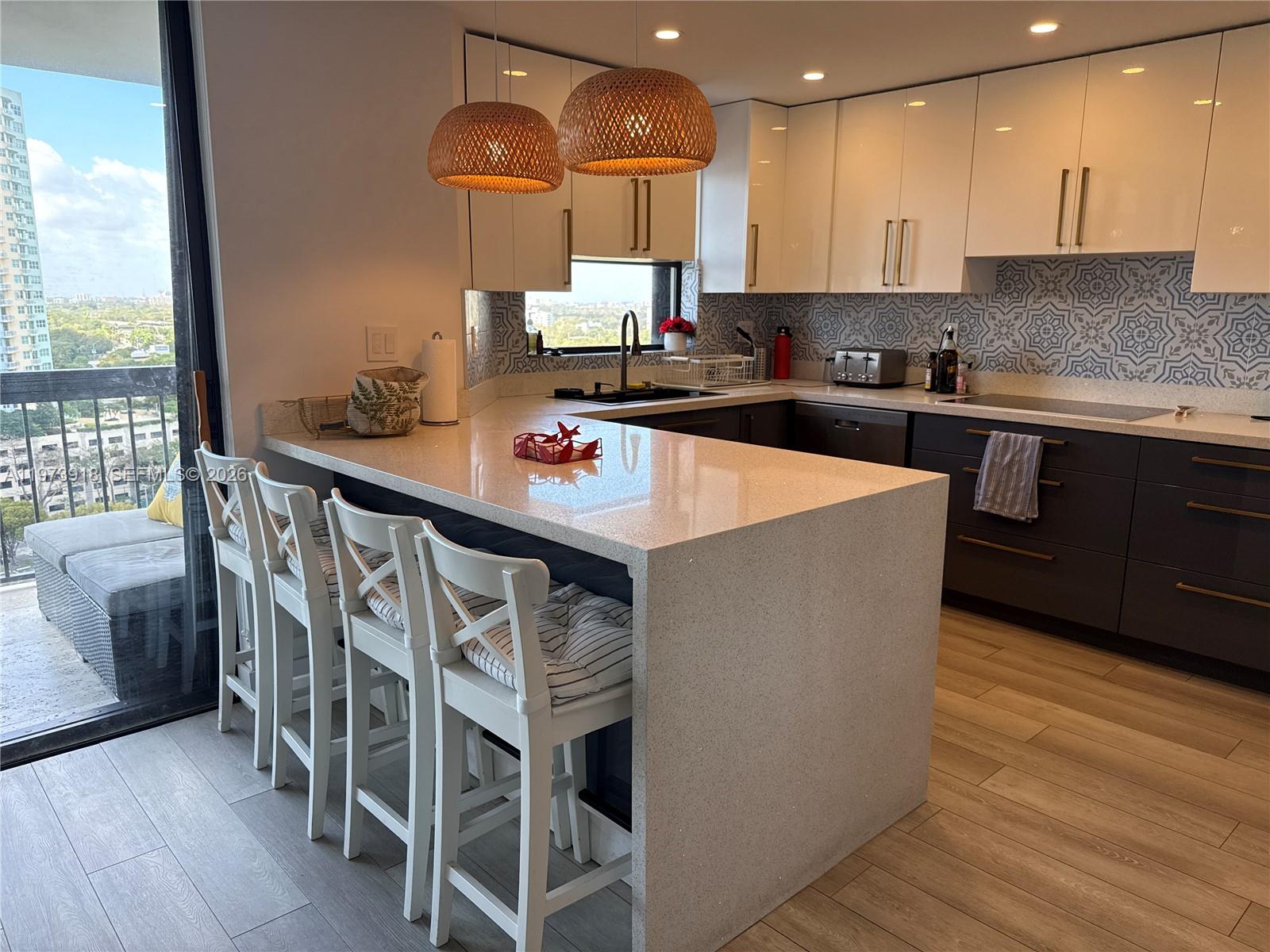 2333 Brickell Ave #1616 Miami, FL 33129