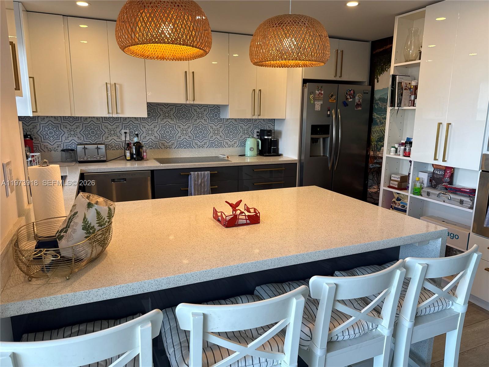 2333 Brickell Ave #1616 Miami, FL 33129