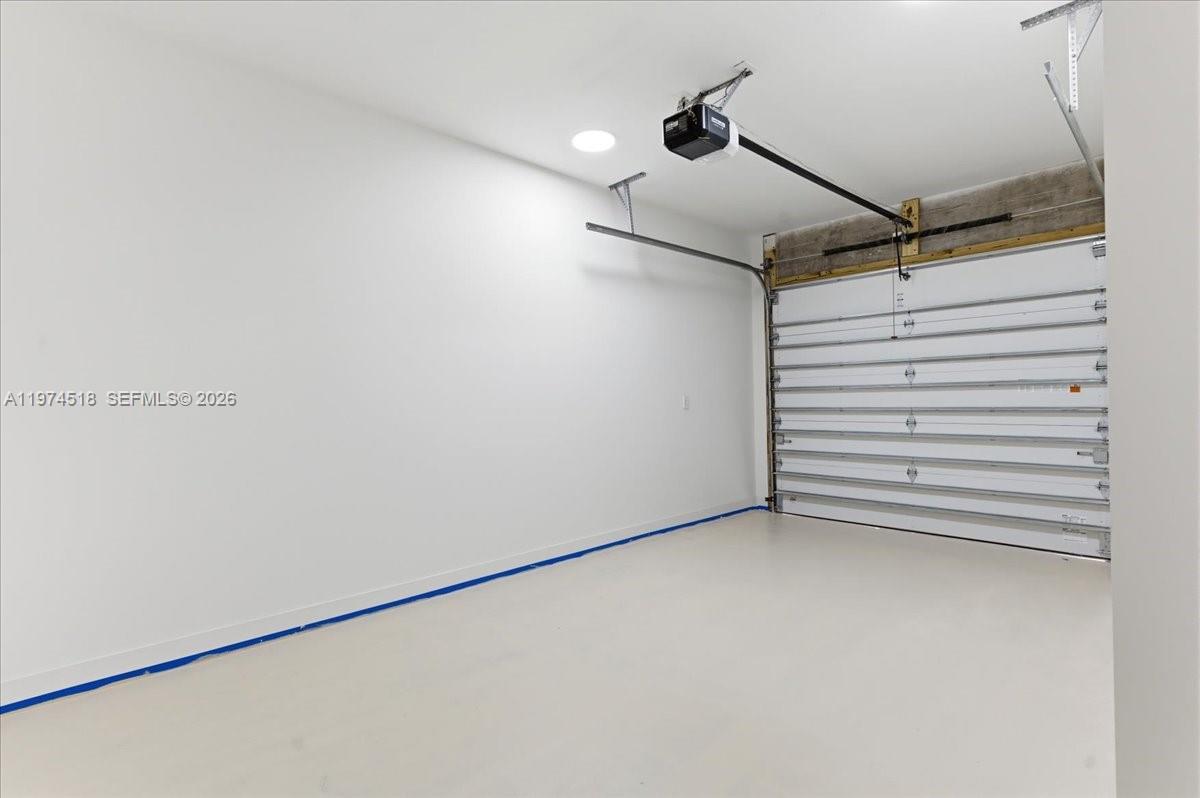 2925 SW 36th Ave Miami, FL 33133