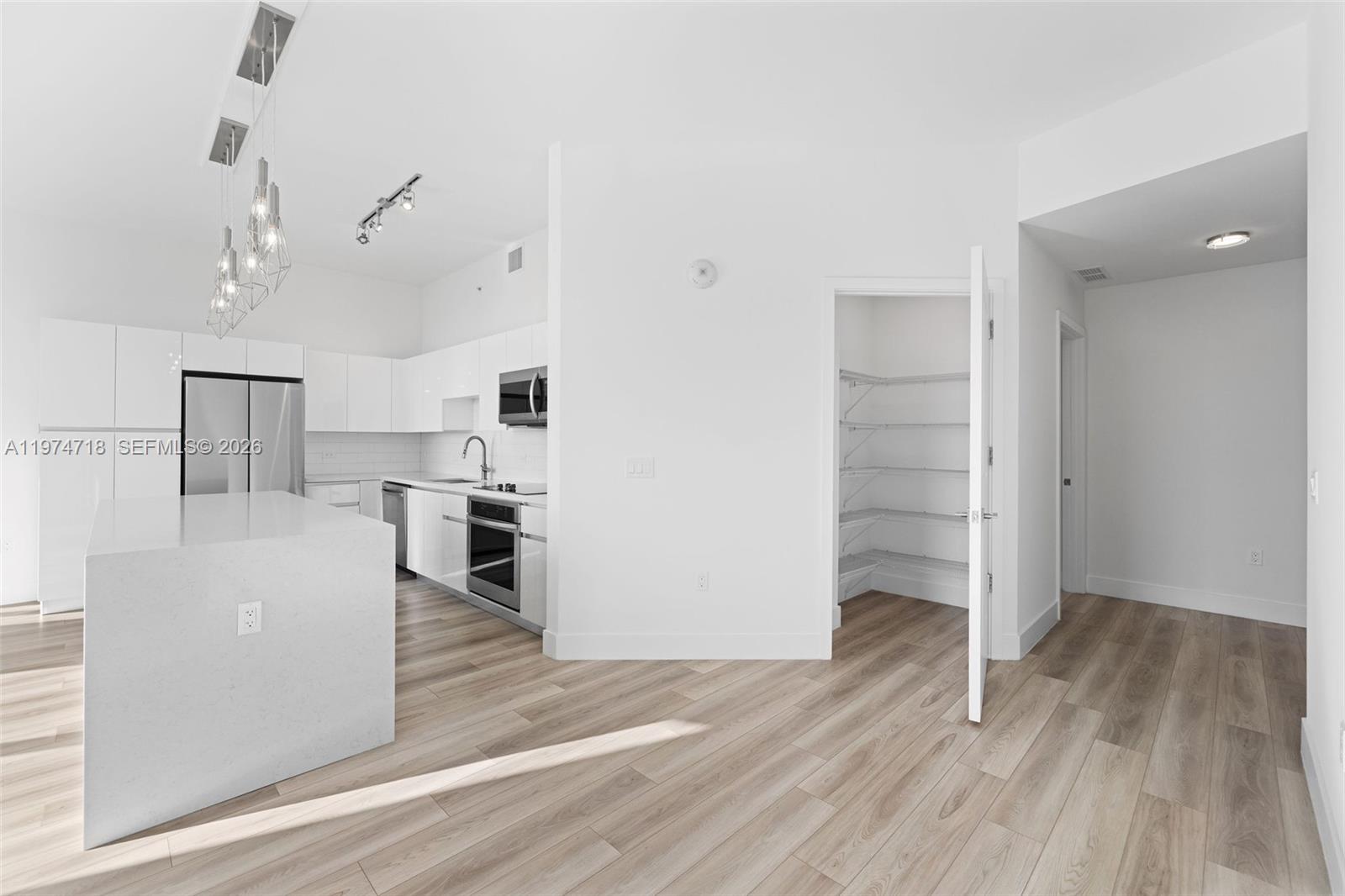 101 Diplomat Pkwy #2211 Hallandale Beach, FL 33009