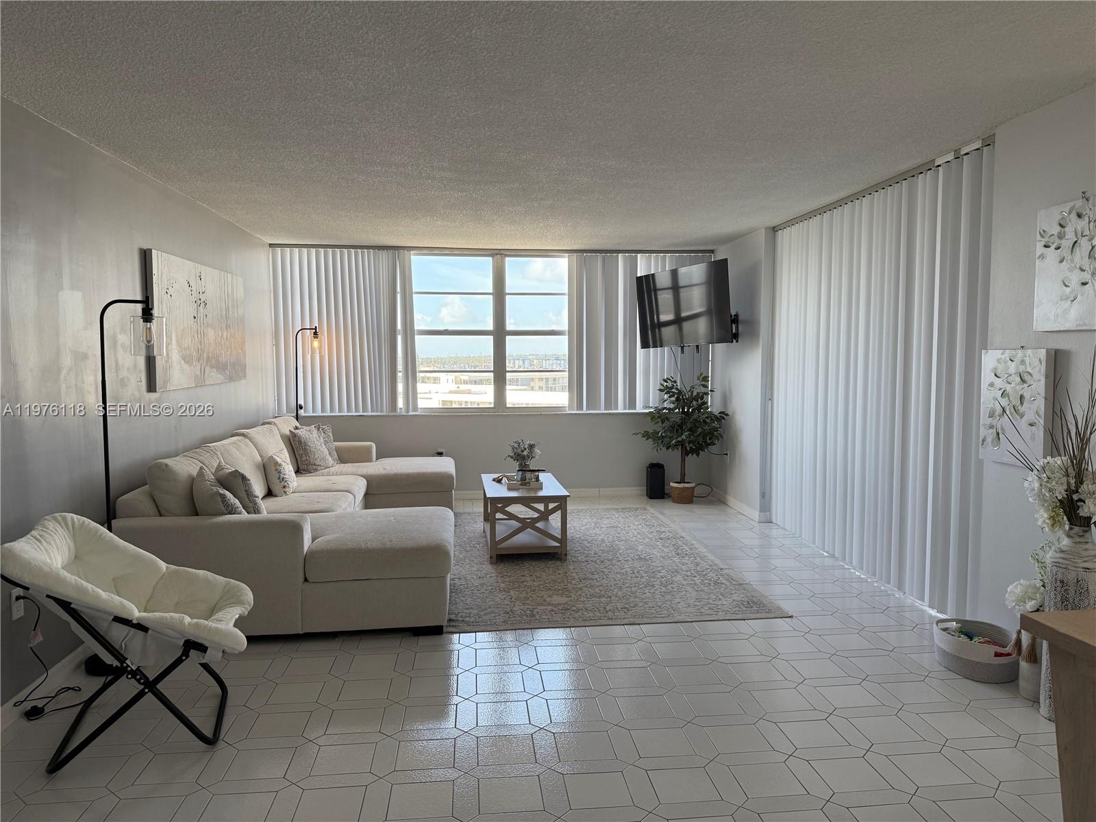 18011 Biscayne Blvd #805 Aventura, FL 33160