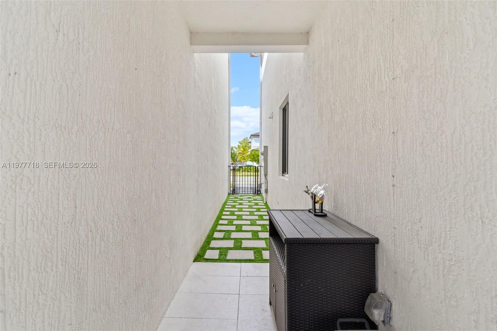 13615 SW 157th Ct Miami, FL 33196