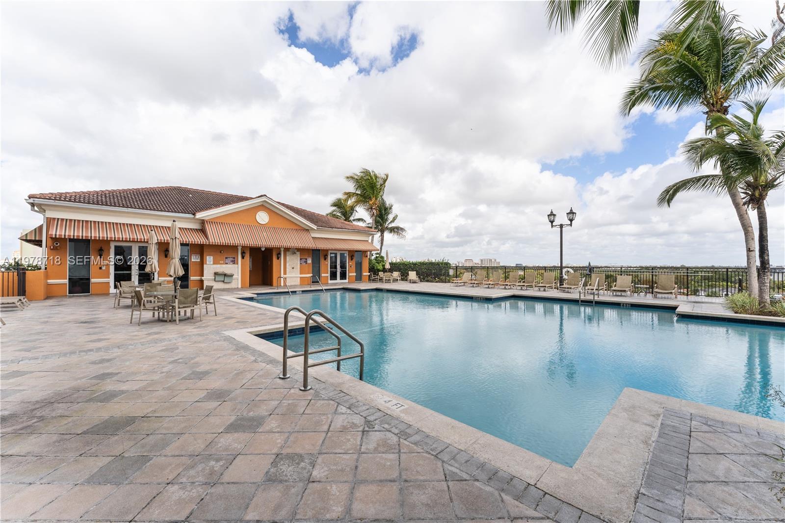 3232 SW 22nd Ter #708 Miami, FL 33145