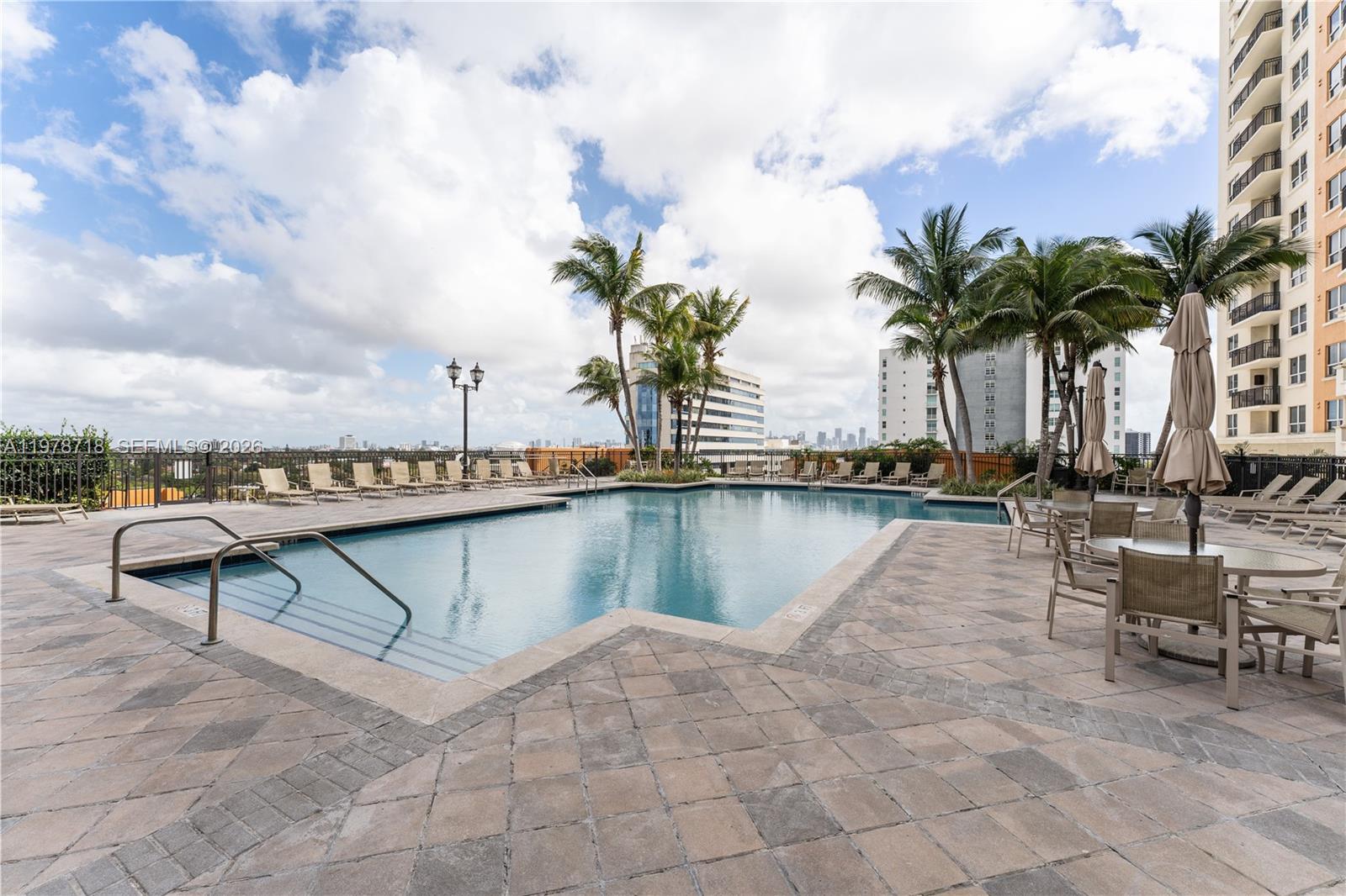 3232 SW 22nd Ter #708 Miami, FL 33145