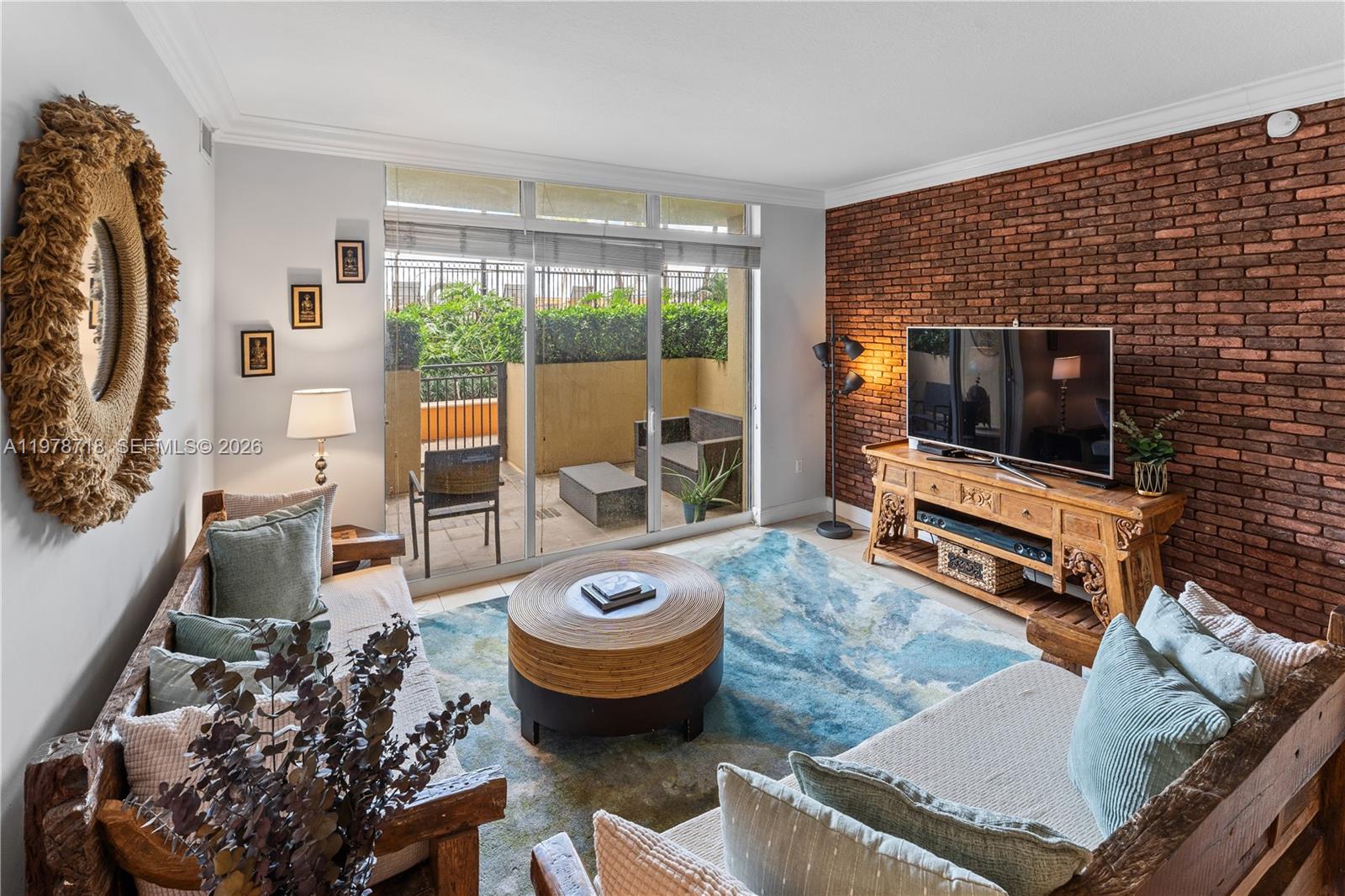 3232 SW 22nd Ter #708 Miami, FL 33145