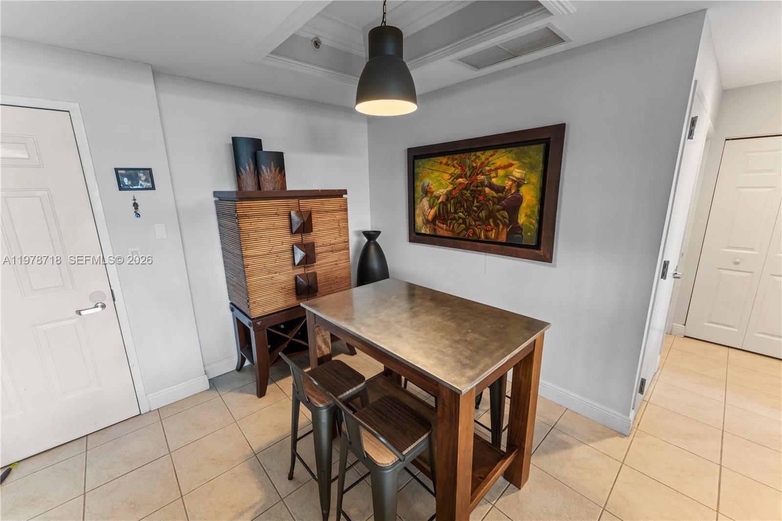 3232 SW 22nd Ter #708 Miami, FL 33145