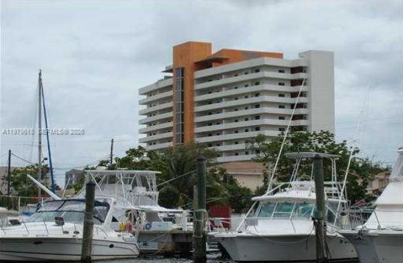 36 NW 6th Ave #801 Miami, FL 33128