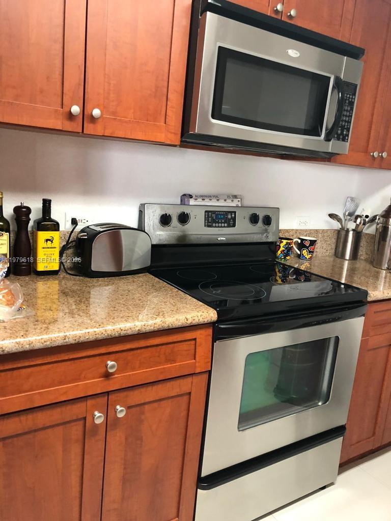 36 NW 6th Ave #801 Miami, FL 33128