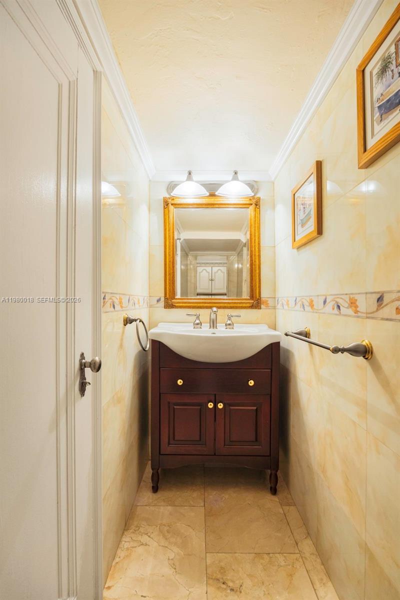 0-1645 S Bayshore Dr Coconut Grove, FL 33133